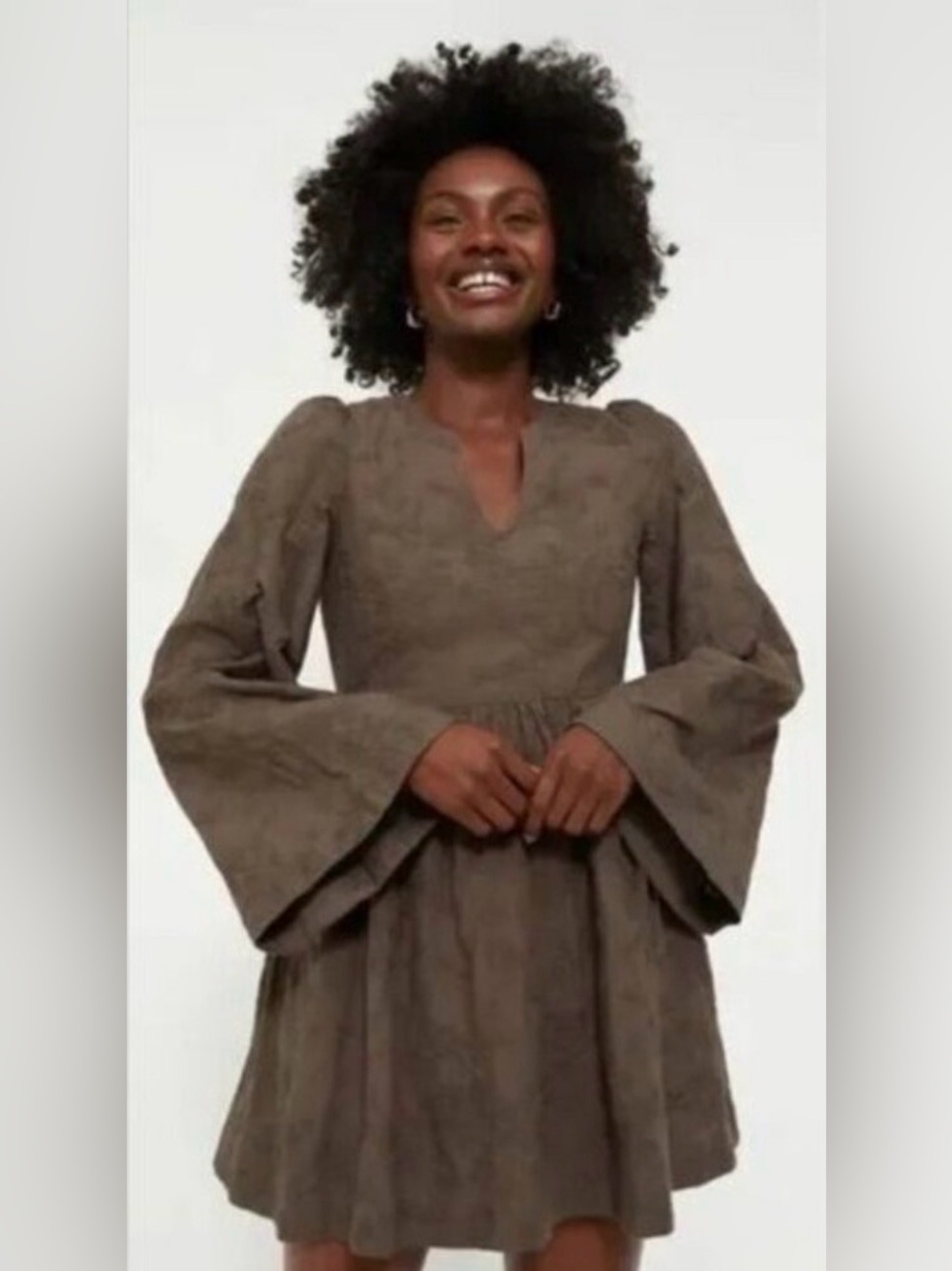 Hyacinth House | Brown Becca V-Neckline Bell-Sleeved Mini Dress Size M